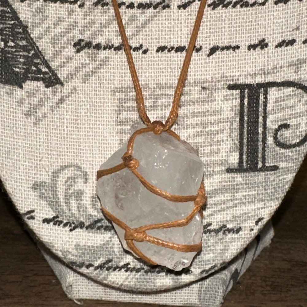 Natural Stone quartz adjustable Pendant Necklace